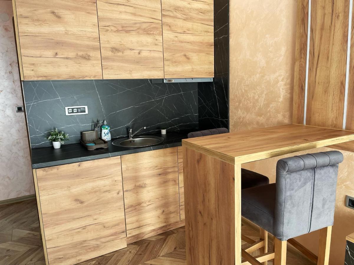 Pink House Apartments Ягодина Екстер'єр фото