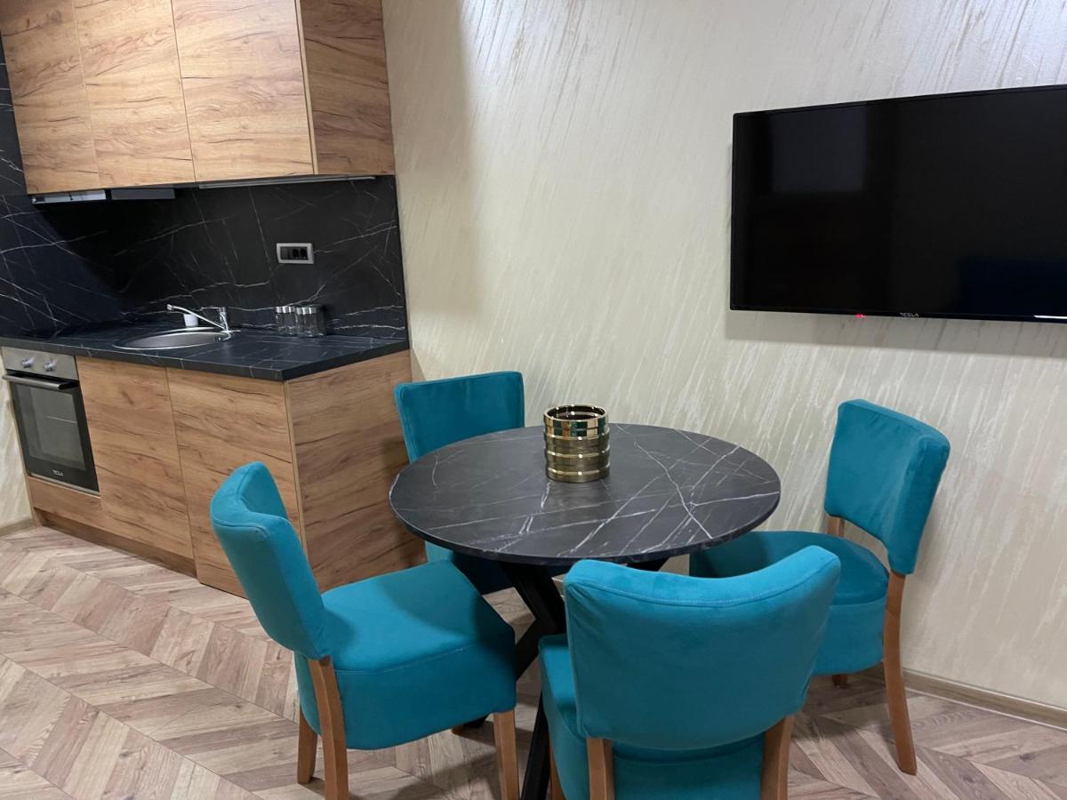 Pink House Apartments Ягодина Екстер'єр фото