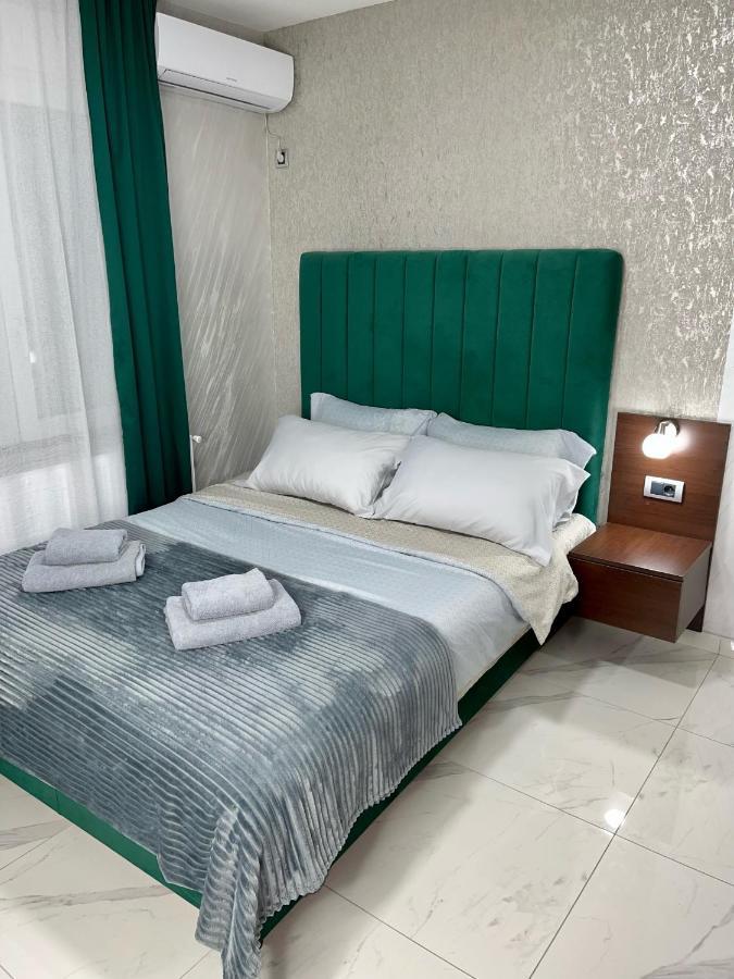 Pink House Apartments Ягодина Екстер'єр фото
