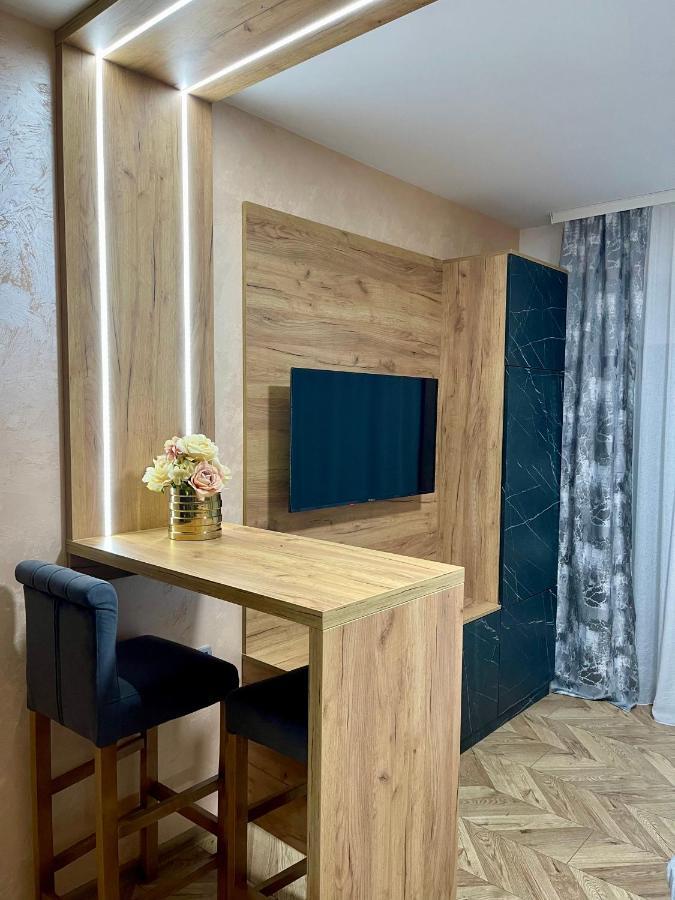 Pink House Apartments Ягодина Екстер'єр фото